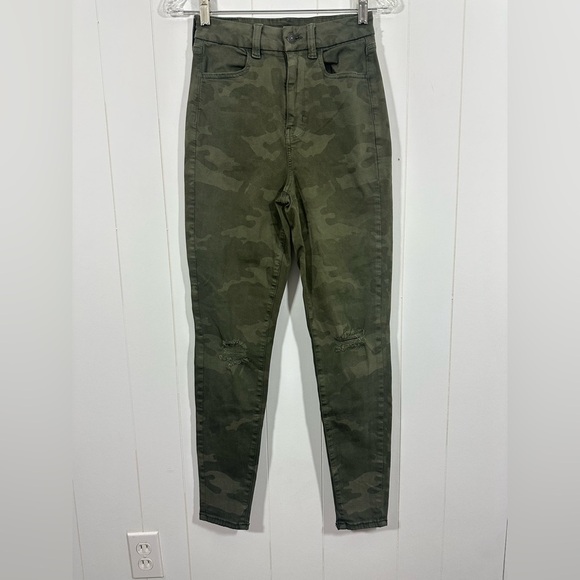 American Eagle Outfitters Denim - American Eagle Jeans Womens 4 Green Camo Curvy Super Hi Rise Jegging Distressed